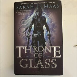 Hardcover 1/1 Throne of Glass by Sarah j maas